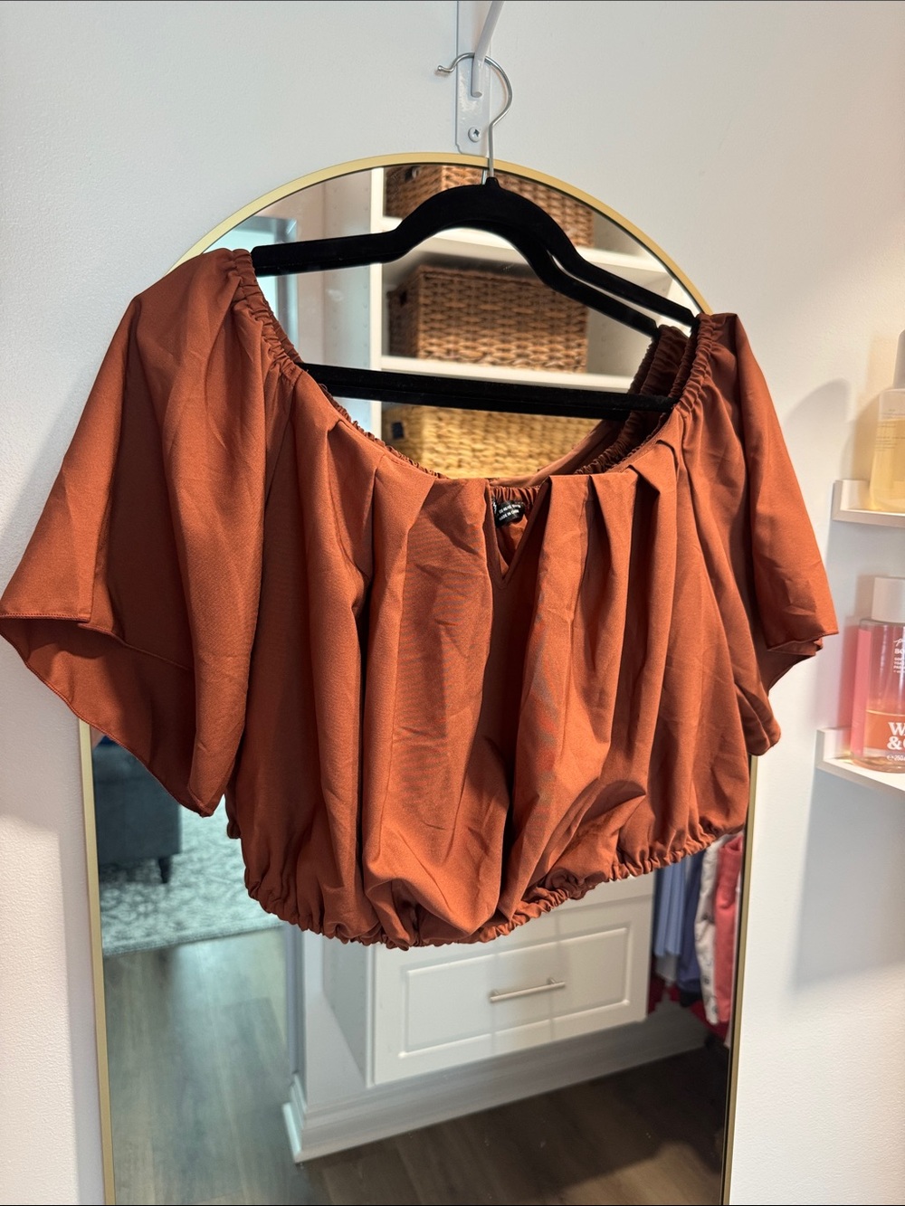 NWOT Rust Off-Shoulder Crop Blouse - Women Tops Large